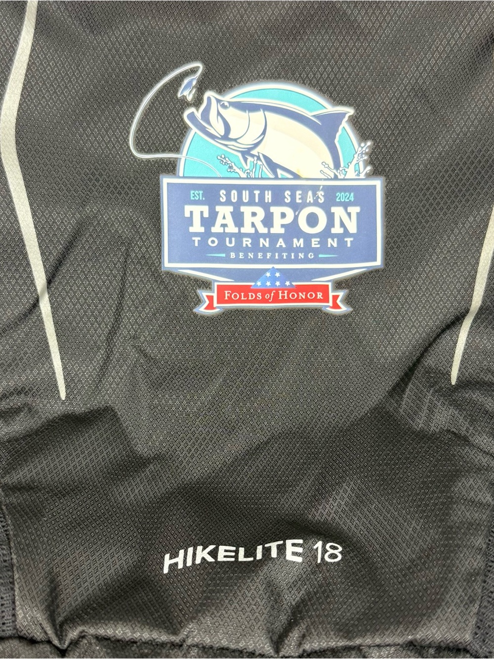 Osprey Hikelite 18 Backpack with Rain Cover Black Hiking Day Pack Tarpon Fishing - Picture 8 of 11